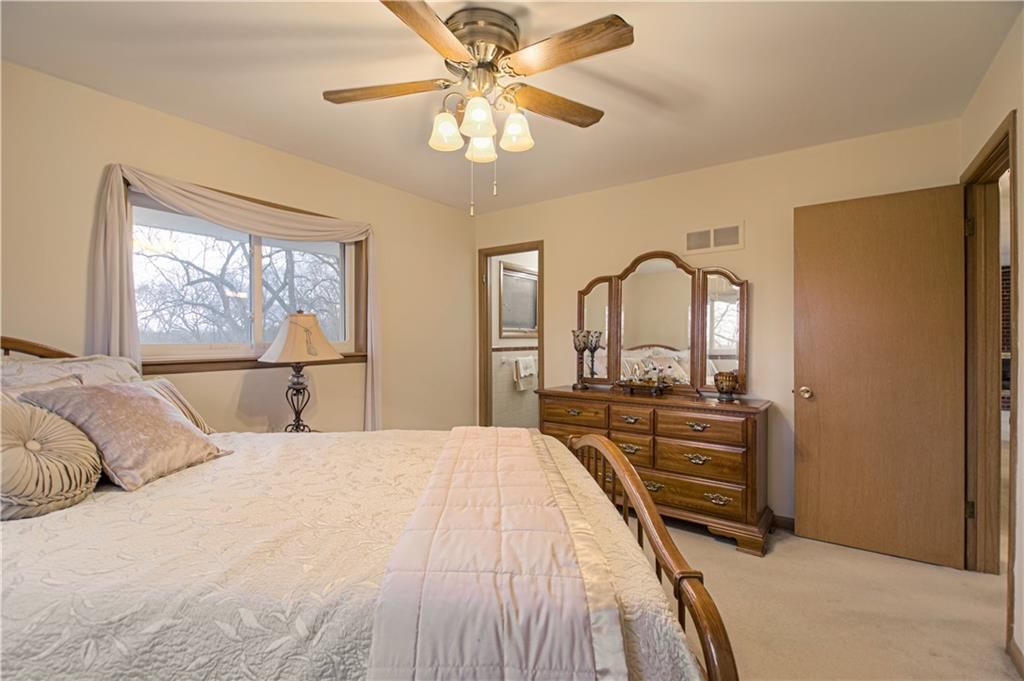 5423 N Mersington Avenue — photo 14