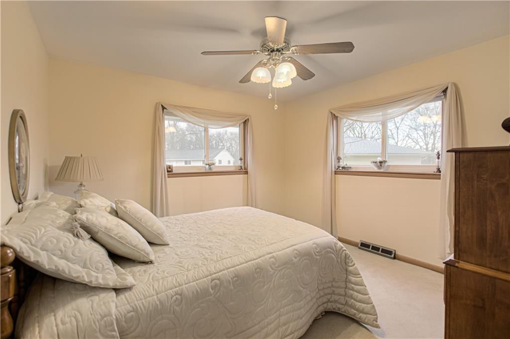 5423 N Mersington Avenue — photo 17