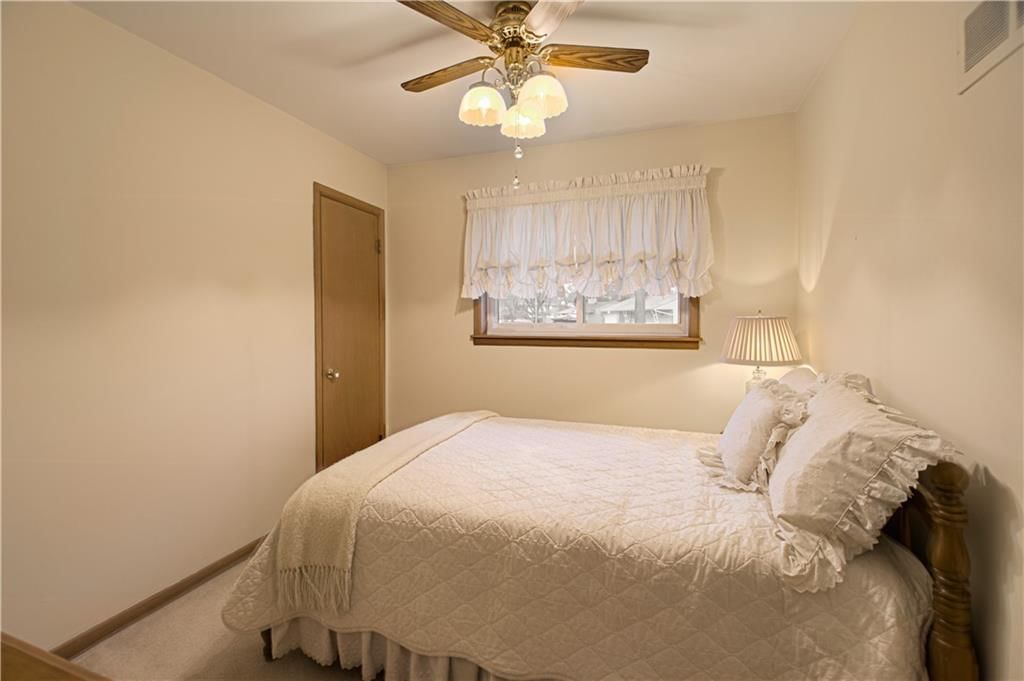 5423 N Mersington Avenue — photo 18