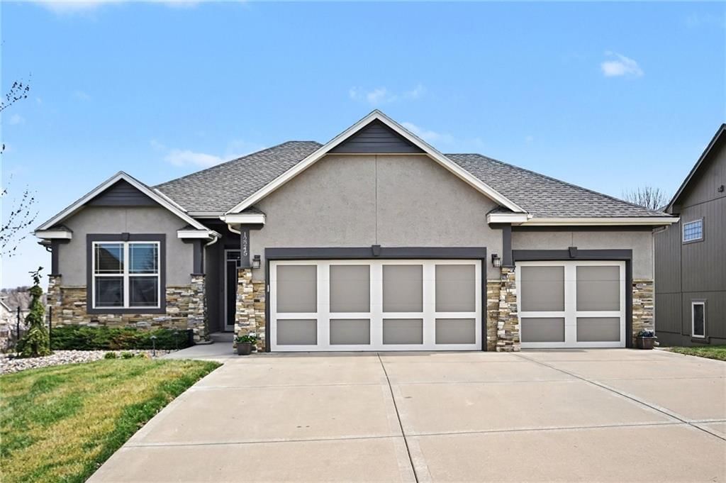 12245 NW Belmont Drive, Platte City, MO