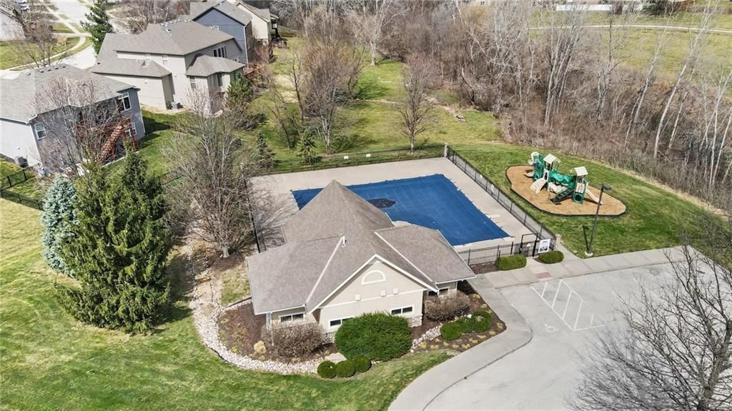 12245 NW Belmont Drive — photo 33