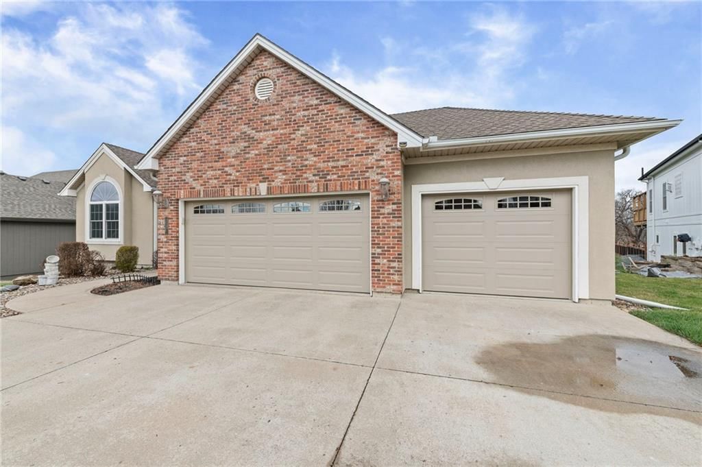 13175 Woodridge Drive — photo 4