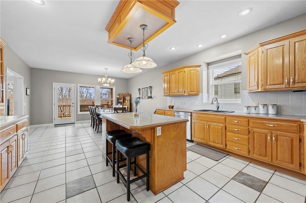 13175 Woodridge Drive — photo 19