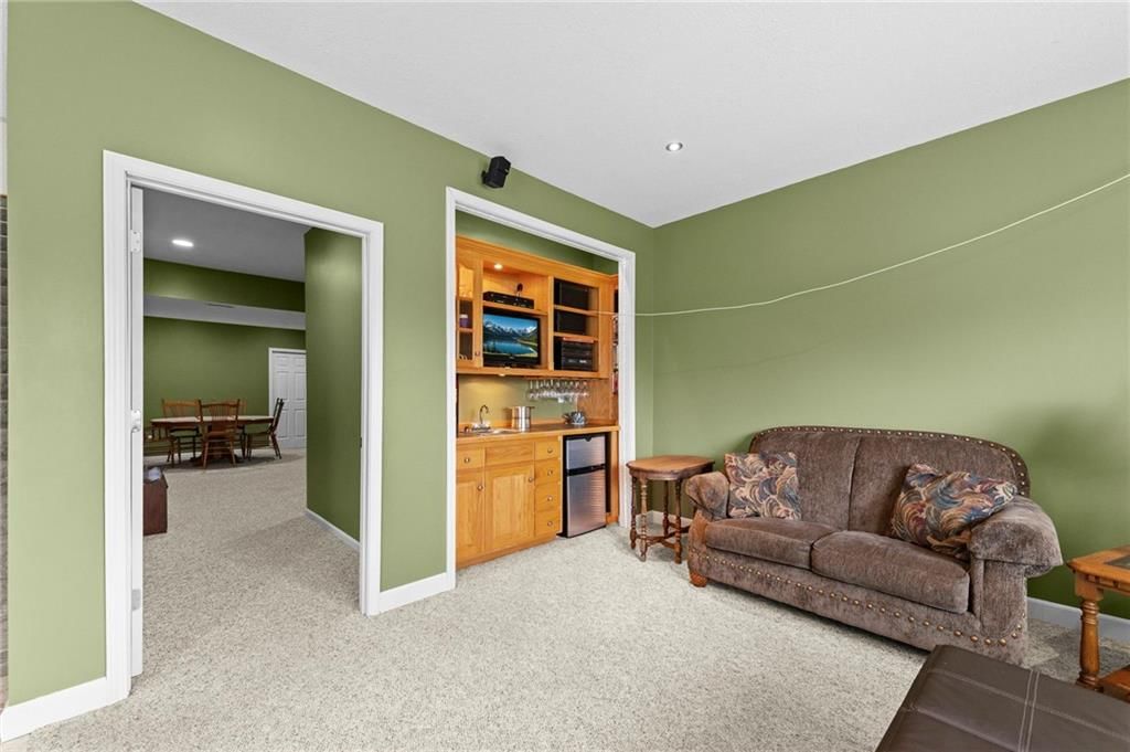 13175 Woodridge Drive — photo 31