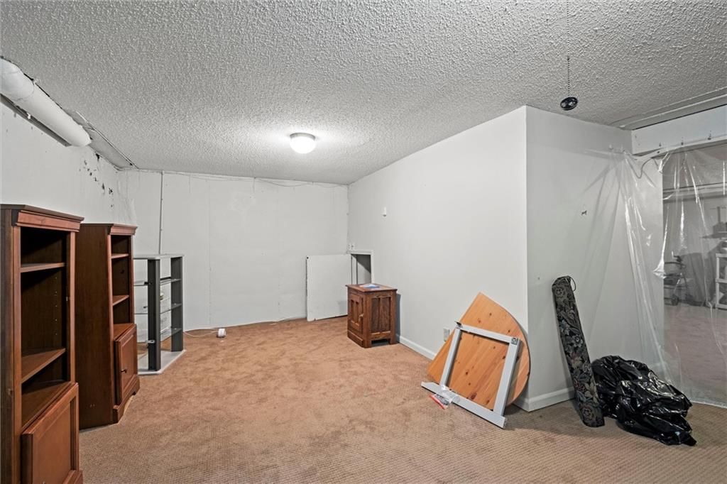 9569 Outlook Drive — photo 25