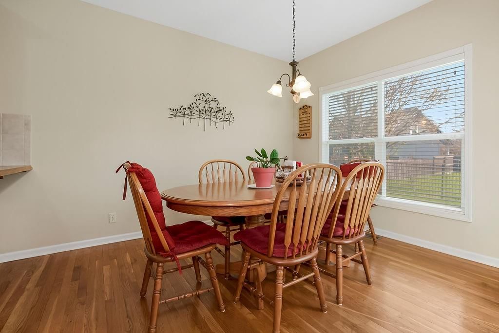 841 E Lanesfield Street — photo 5