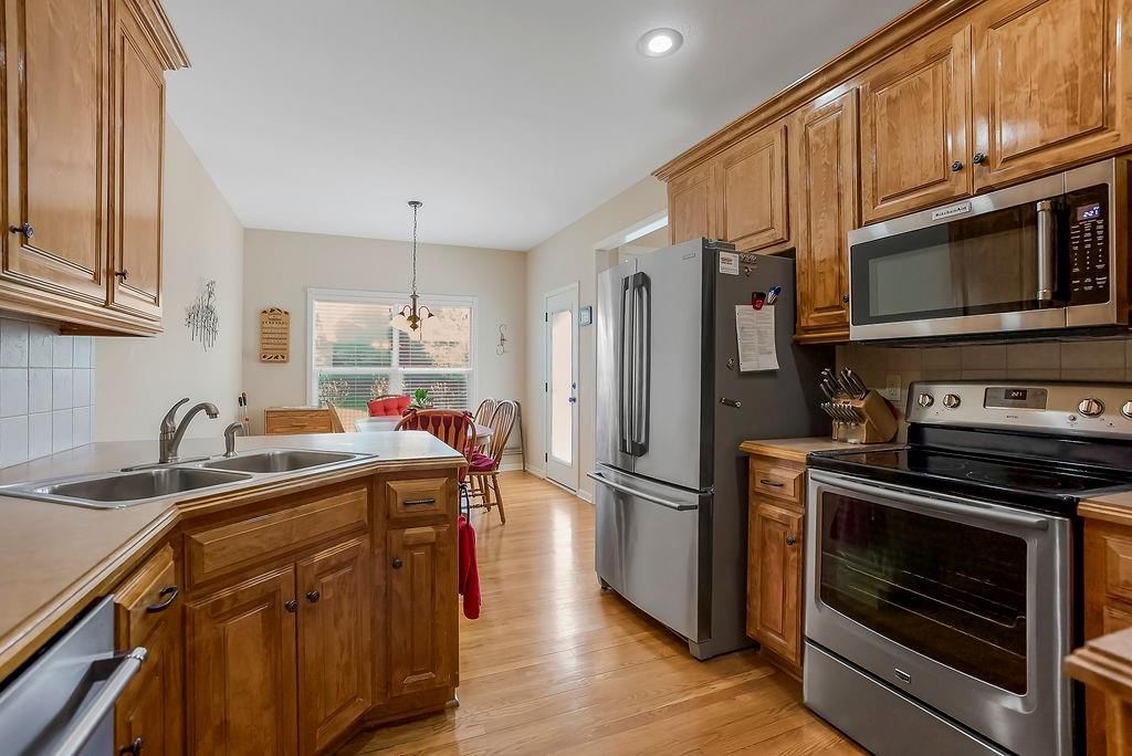 841 E Lanesfield Street — photo 9