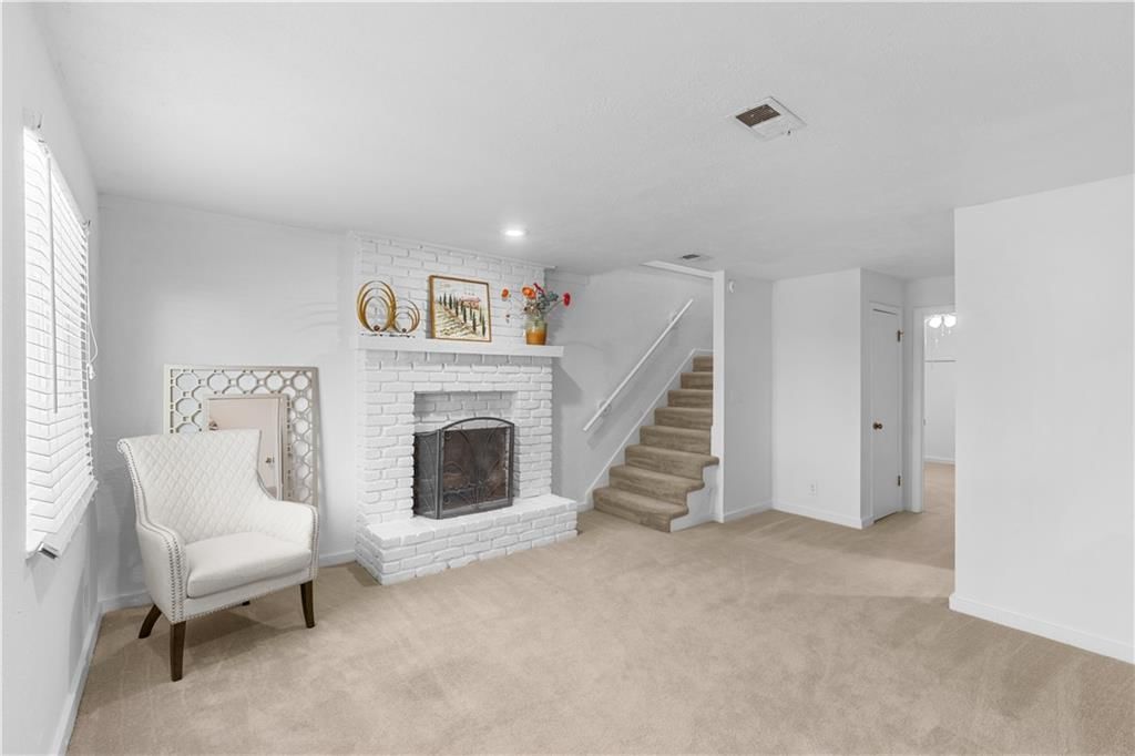 7629 Monrovia Street — photo 12
