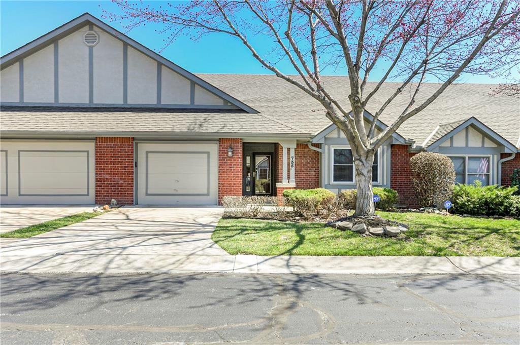 735 N Somerset Terrace, Olathe, KS
