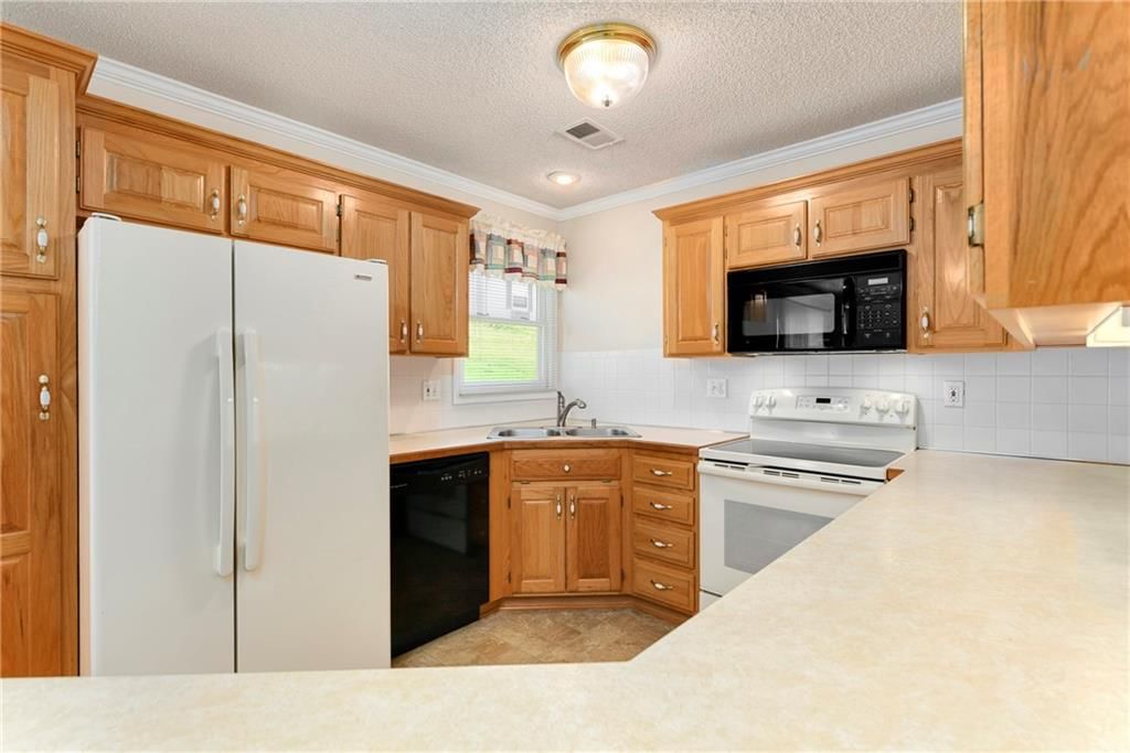 735 N Somerset Terrace — photo 9