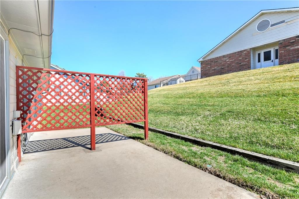 735 N Somerset Terrace — photo 26