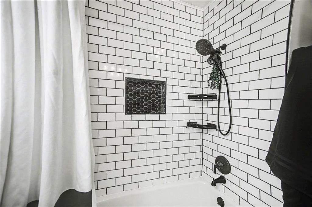 10016 N Cherry Drive — photo 17