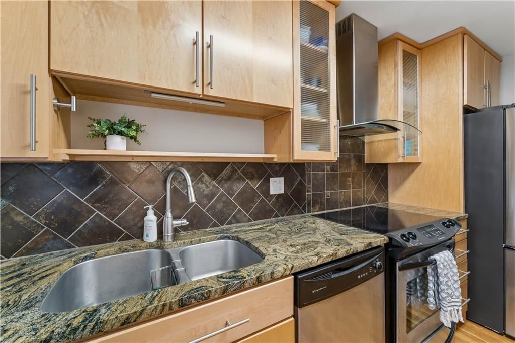 4203 Clark Avenue — photo 14