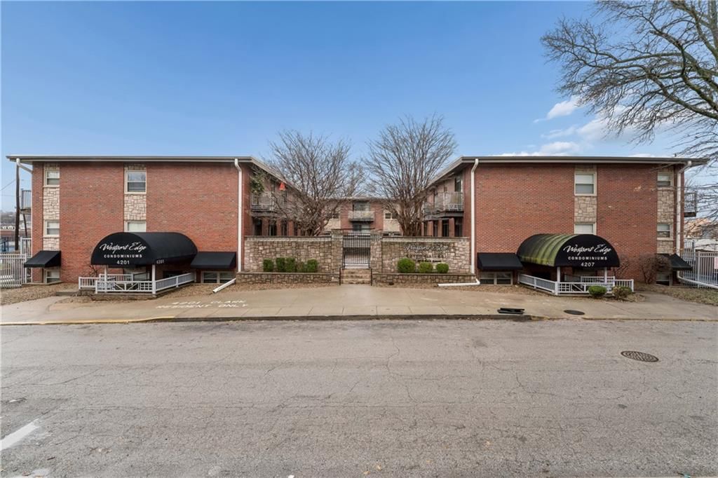 4203 Clark Avenue — photo 22