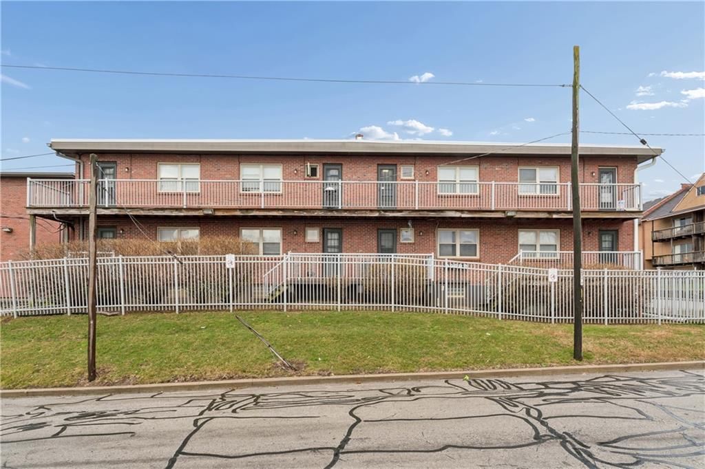 4203 Clark Avenue — photo 23