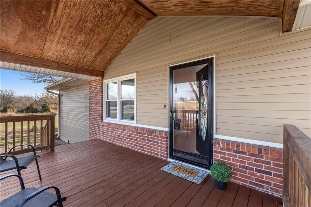 15411 E James Road — photo 8
