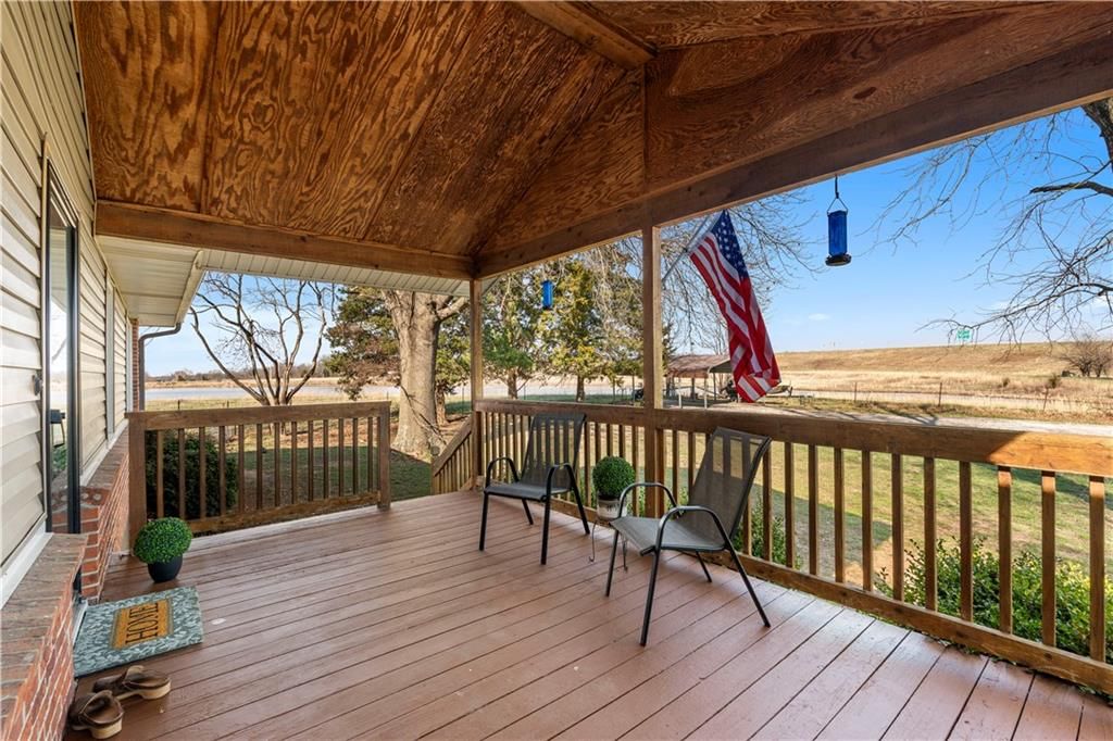 15411 E James Road — photo 9
