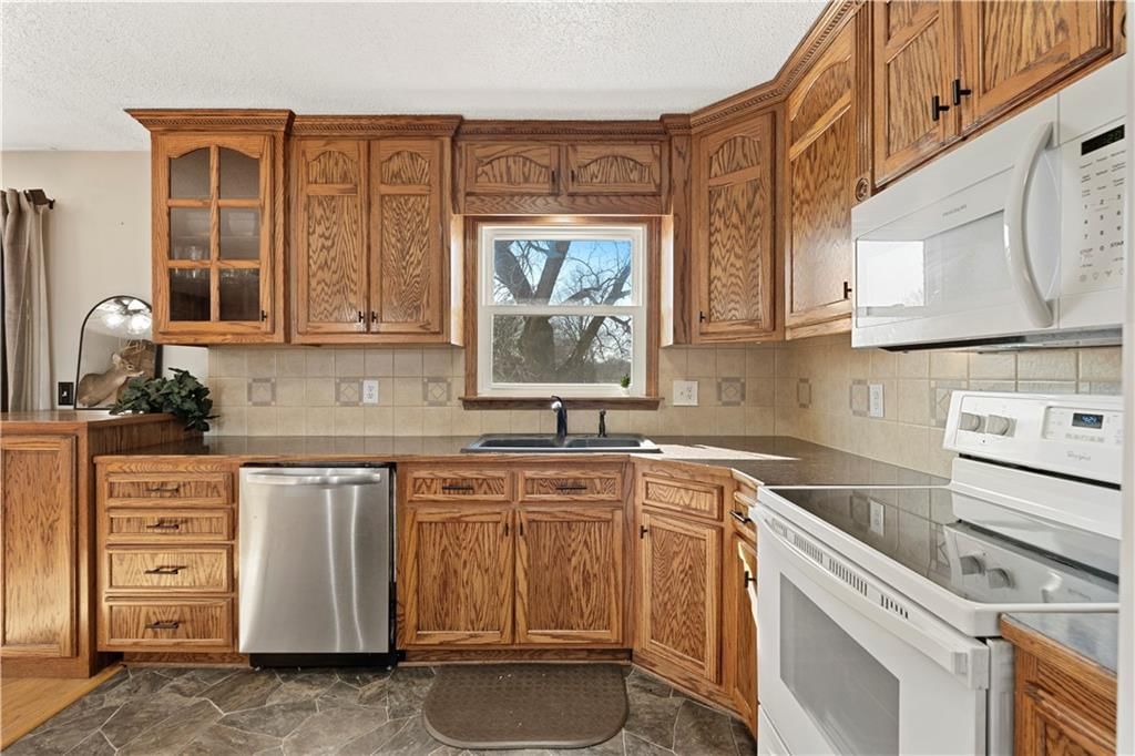 15411 E James Road — photo 12