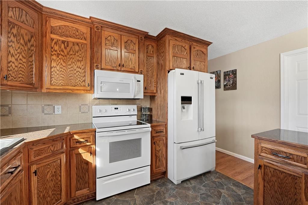 15411 E James Road — photo 16