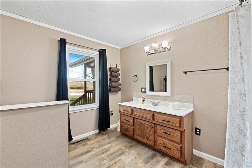 15411 E James Road — photo 31