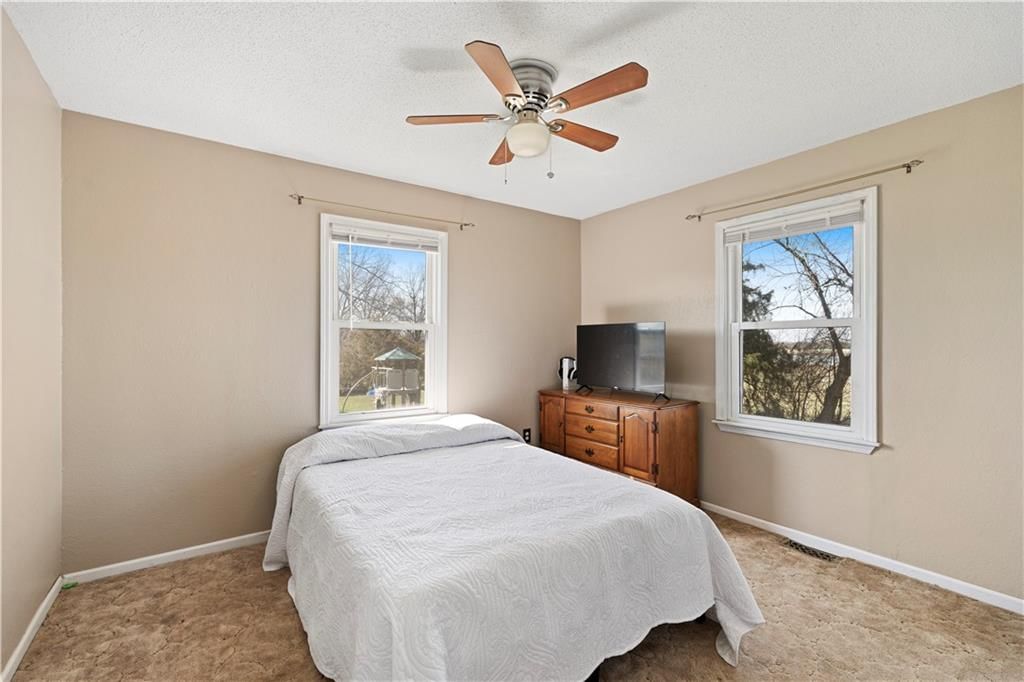 15411 E James Road — photo 38