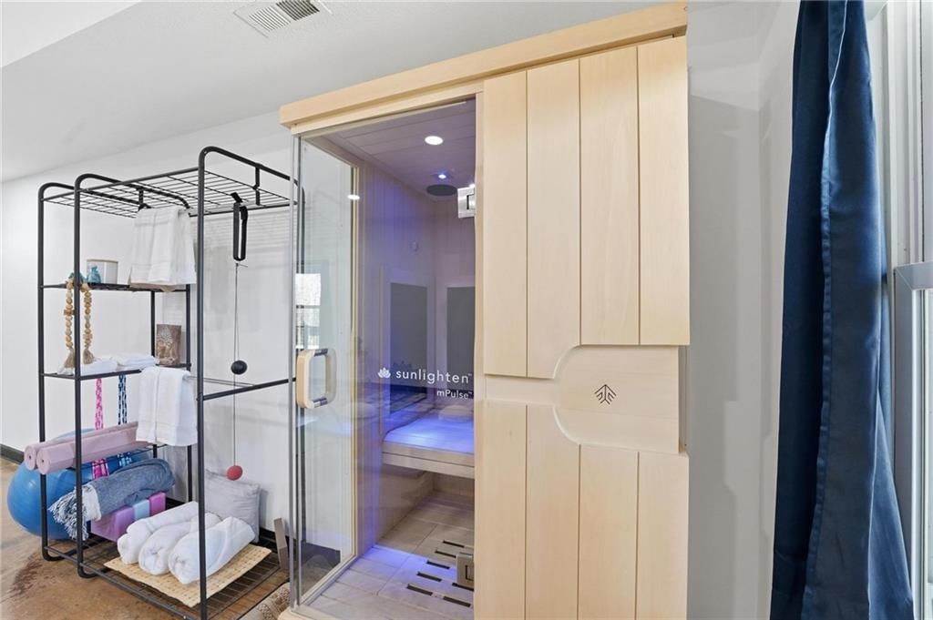 3317 N 103rd Court — photo 56