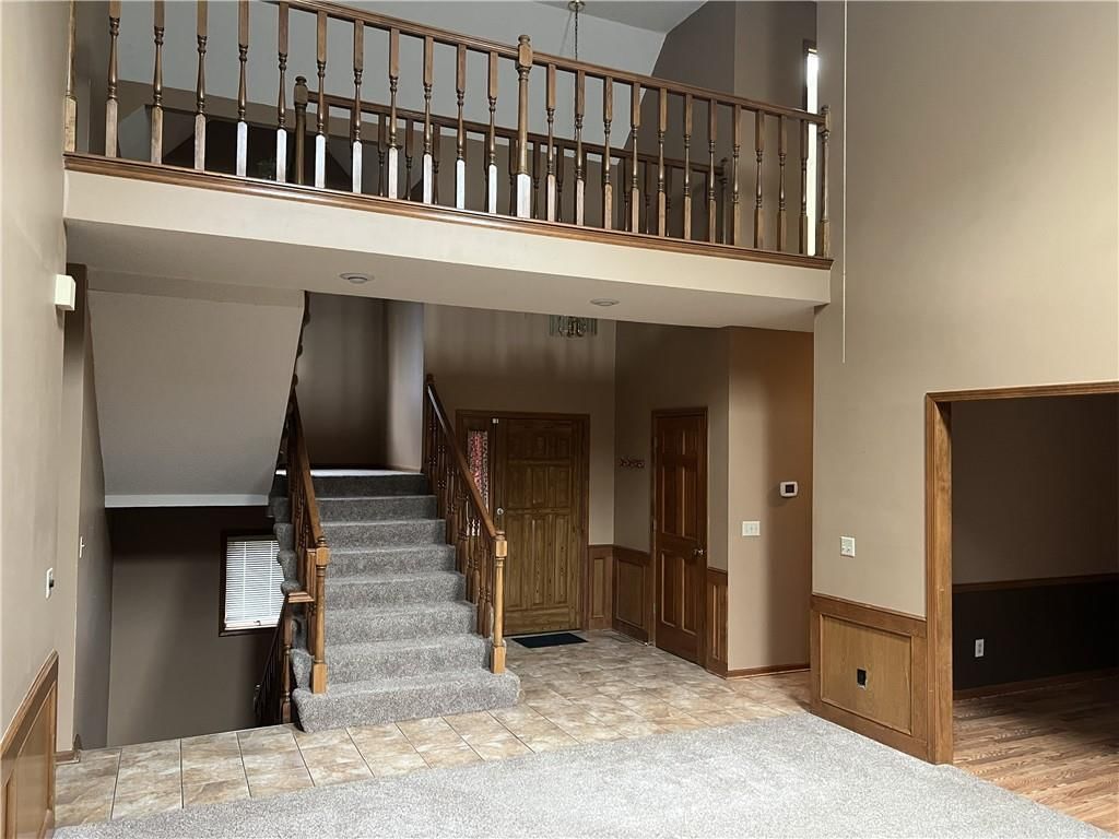 2430 NW Windwood Drive — photo 11