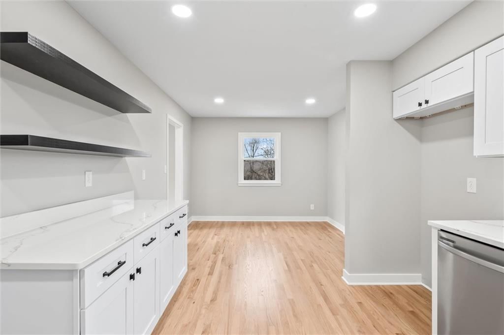 9501 Grand Avenue — photo 5