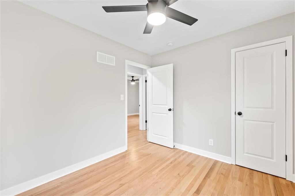 9501 Grand Avenue — photo 9