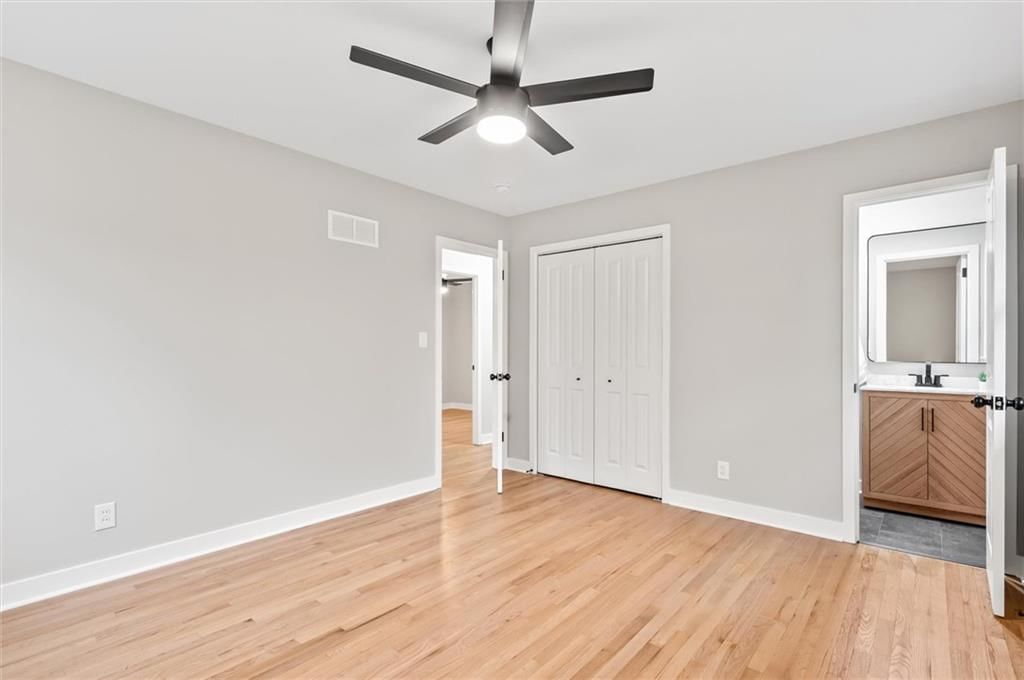 9501 Grand Avenue — photo 14