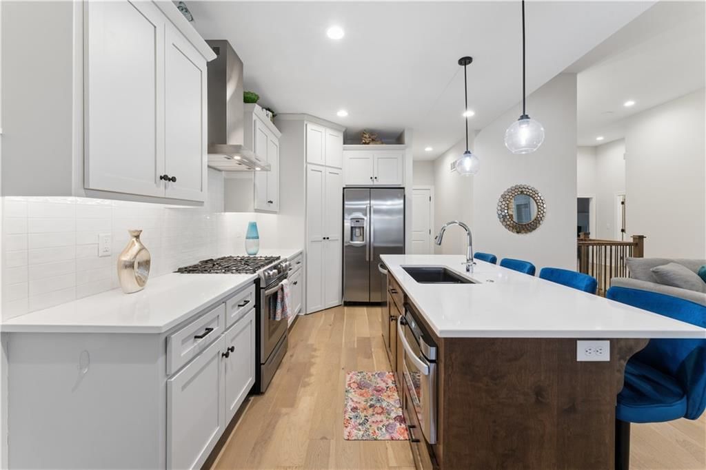 792 NE Algonquin Street — photo 11