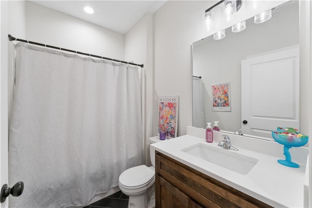 792 NE Algonquin Street — photo 22
