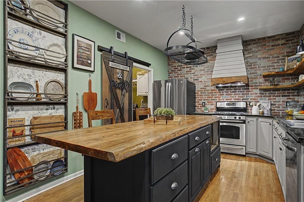 704 SW Trailpark Court — photo 14