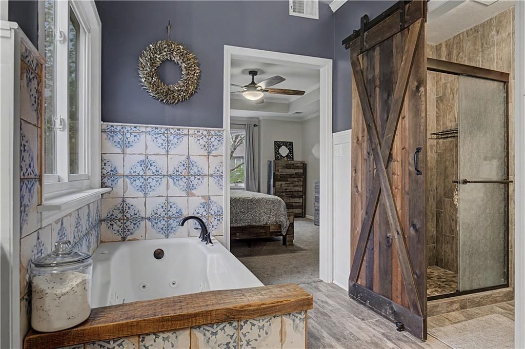 704 SW Trailpark Court — photo 29