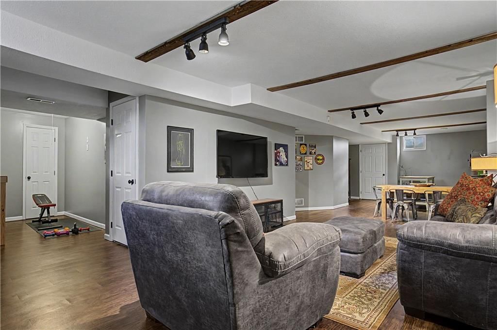 704 SW Trailpark Court — photo 40