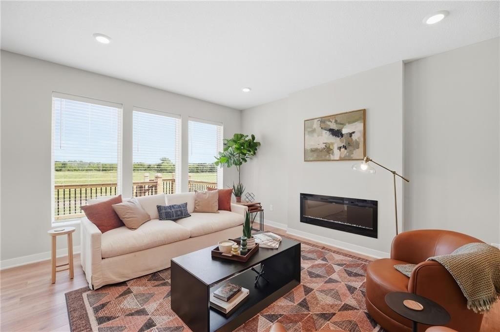 1117 Sendera Trail, Raymore, MO: listing photo 3