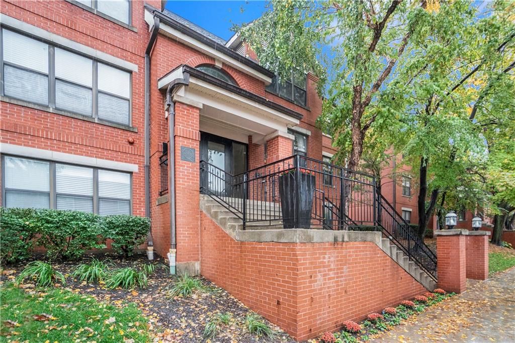 425 W 9th Street — photo 1