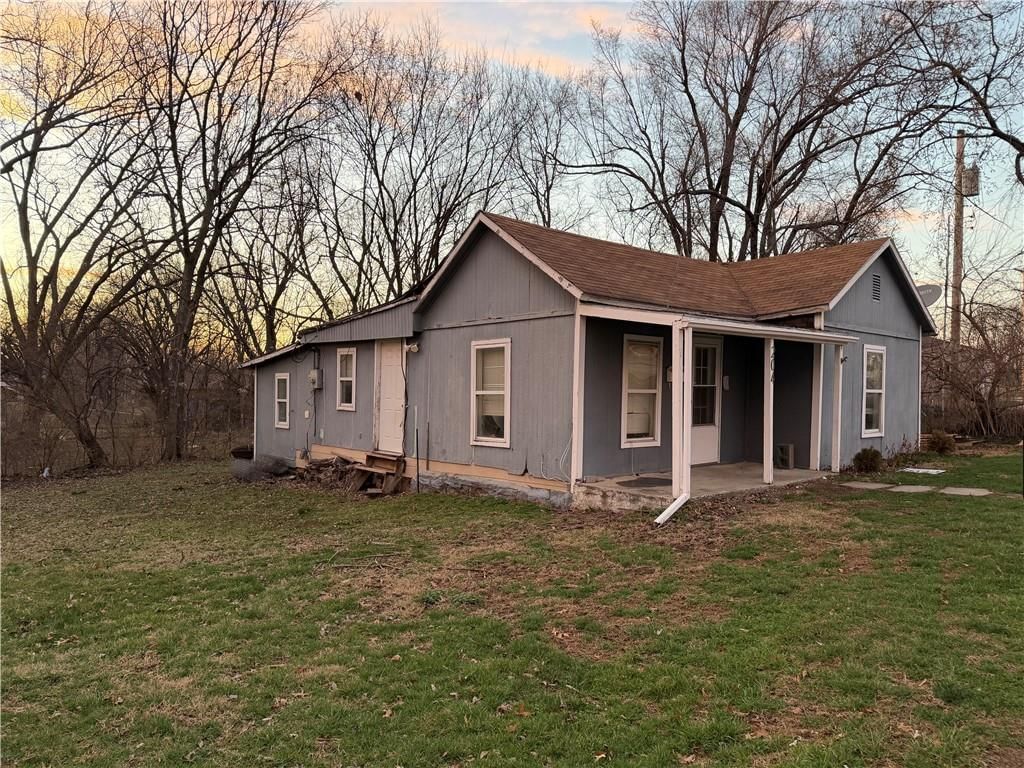 204 S Buffalo Street — photo 2