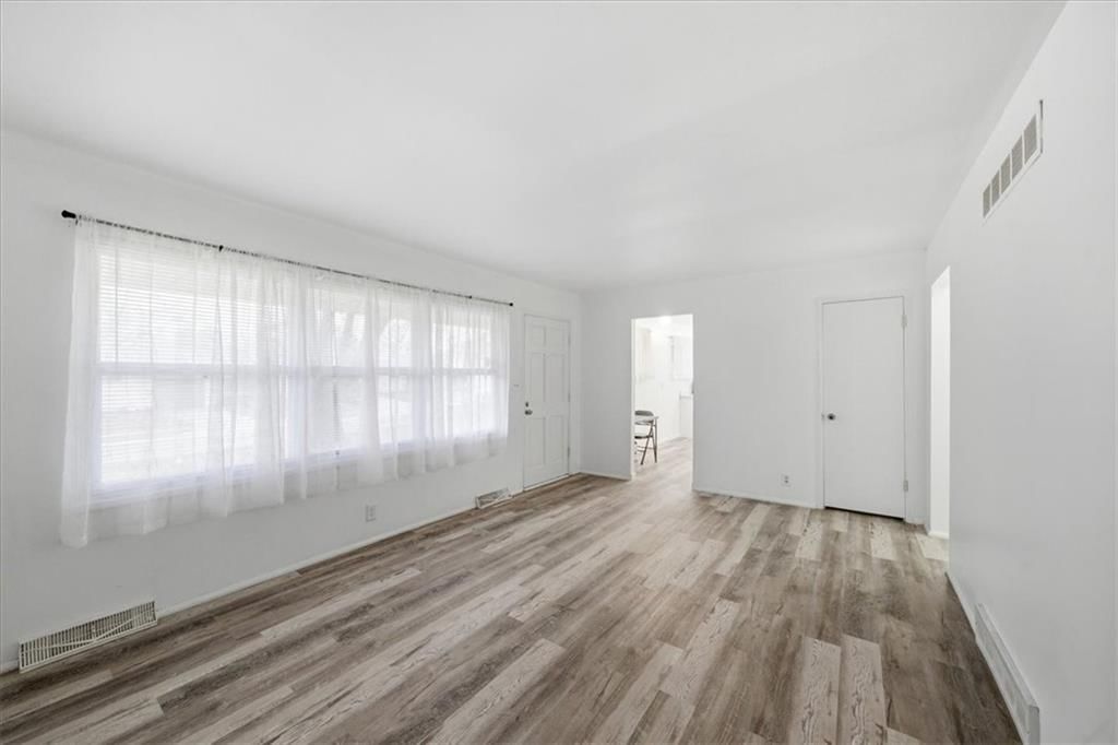 9004 Manchester Avenue — photo 4