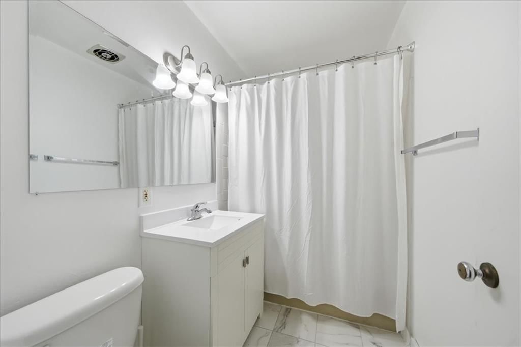 9004 Manchester Avenue — photo 7