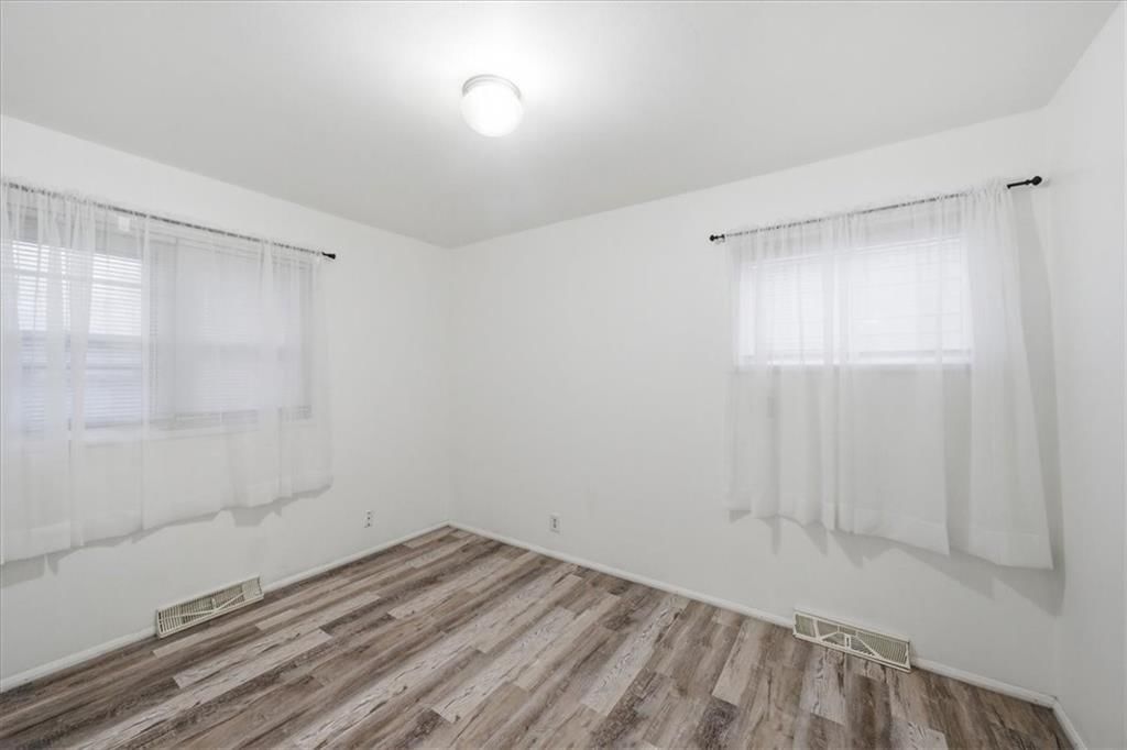 9004 Manchester Avenue — photo 11