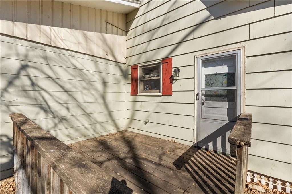 805 Rhodes Avenue — photo 7