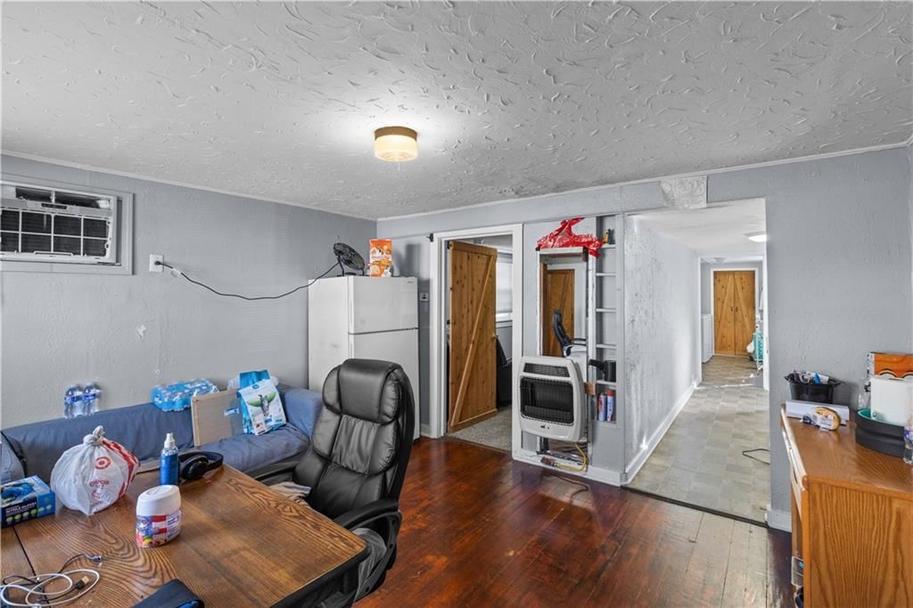 805 Rhodes Avenue — photo 12