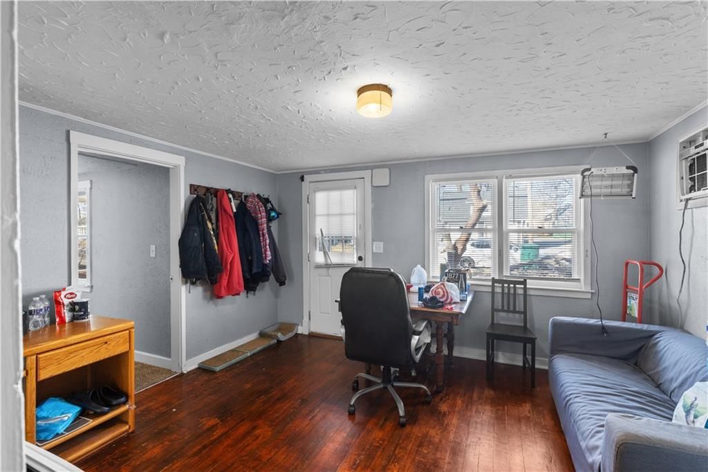 805 Rhodes Avenue — photo 14
