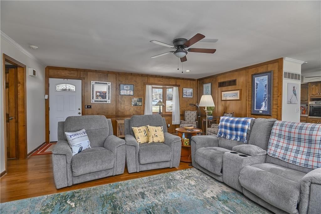 8219 NW Hillside Drive — photo 6