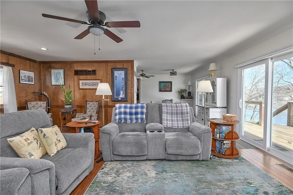 8219 NW Hillside Drive — photo 8