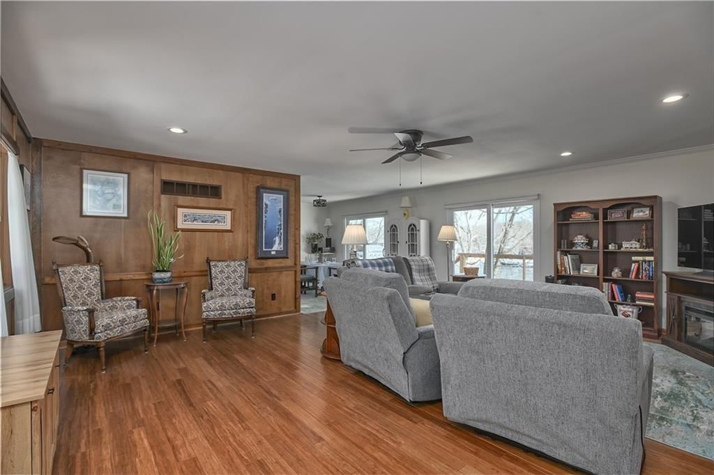 8219 NW Hillside Drive — photo 9