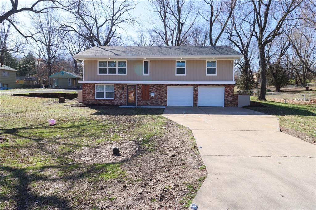 10115 E 31st Street — photo 2