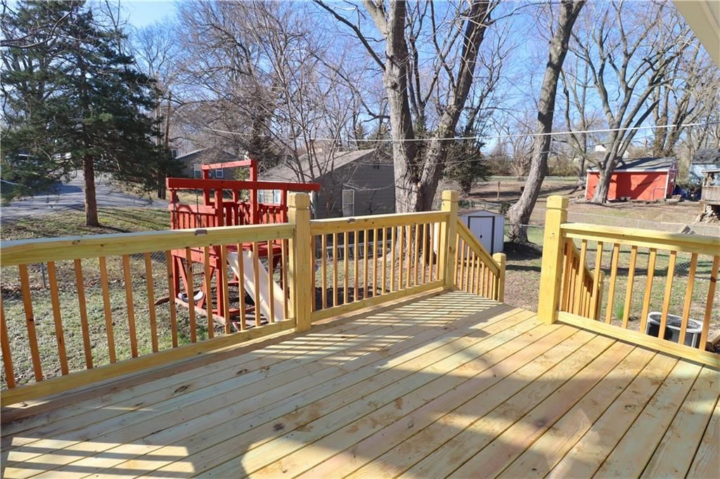 10115 E 31st Street — photo 35