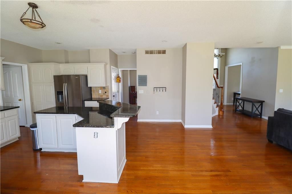 6215 Acuff Street — photo 16